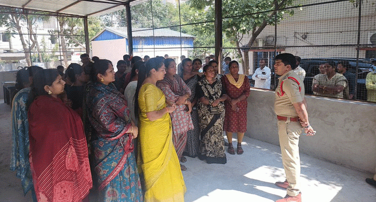 హిజ్రాల ఆగడాలకు చెక్..!ప్రజలను ఇబ్బందులకు గురిచేస్తే చట్టపరమైన చర్యలు