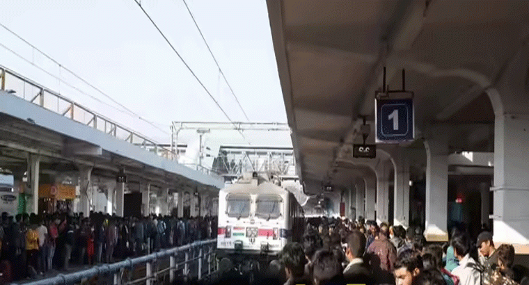 సంక్రాంతి పండుగ వేళ.. 124 స్పెషల్ ట్రైన్స్ ,,,,దక్షిణ మధ్య రైల్వే కీలక నిర్ణయం