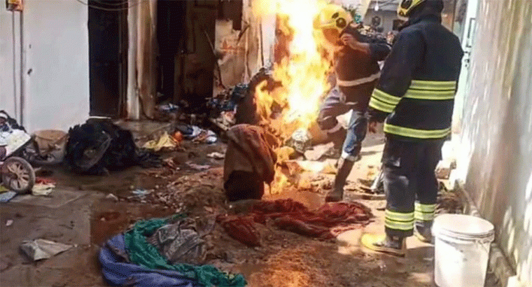 హైదరాబాద్‌లో గ్యాస్ సిలిండర్ పేలి మహిళ మృతి