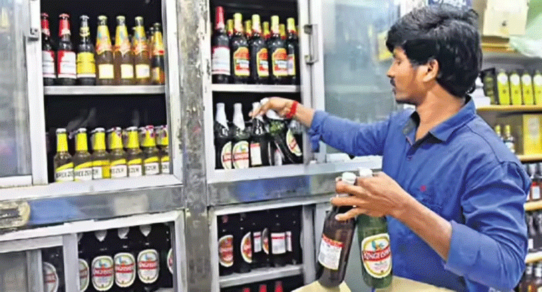 మేడారంలో మద్యం 'సిండికేట్' దందా,,,,రెట్టింపు ధరలకు మద్యం విక్రయాలు