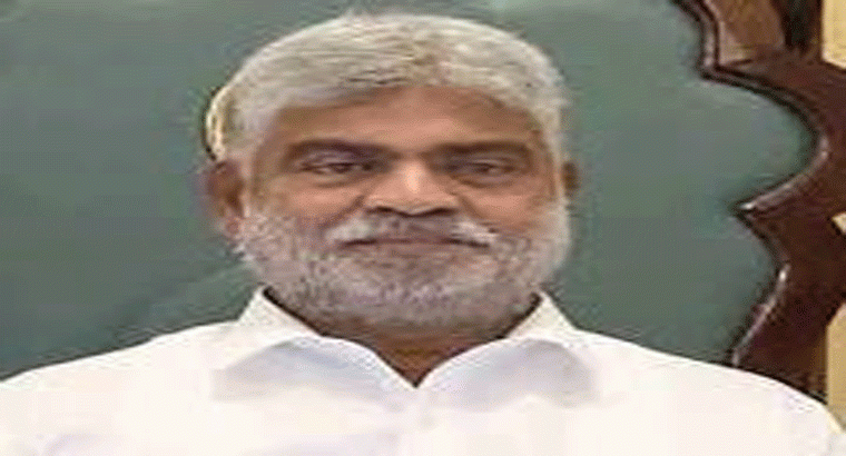 బీఆర్ఎస్ ఎమ్మెల్యేల అనర్హతపై స్పీకర్ సంచలన తీర్పు