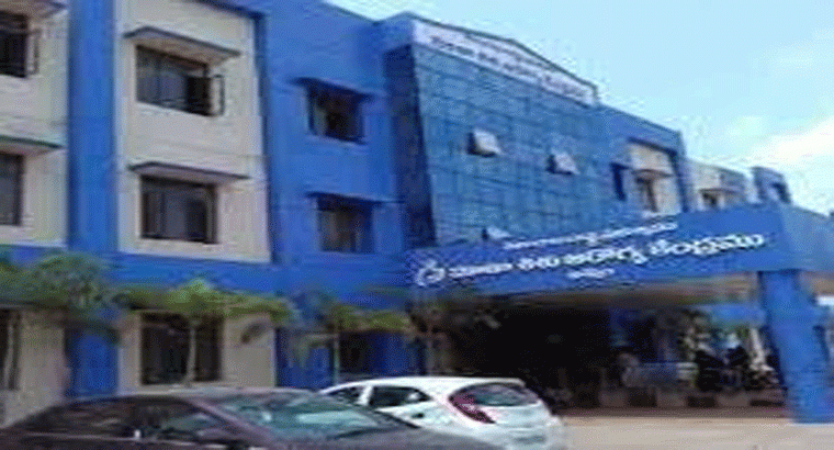 ఖమ్మం ప్రభుత్వ ఆస్పత్రిలో చోరీ.. రూ.22 లక్షల విలువైన వస్తువులు మాయం