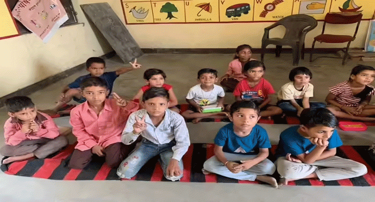 అంగన్వాడీ చిన్నారులకు ,,,,,ఉచితంగా యూనిఫాంల పంపిణీ