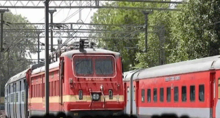 కాచిగూడ, హైదరాబాద్ స్టేషన్ల నుంచి ,,.. ఈ ప్రత్యేక రైళ్ల సర్వీసులు పొడిగింపు