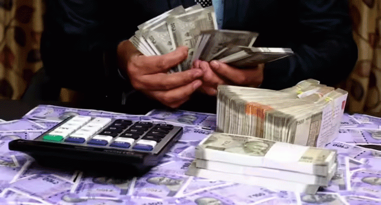 రూ. 3 లక్షల పెట్టుబడికి కోటిన్నర లాభం,,,మద్యం లైసెన్స్ లాటరీ మాటున 'నయా దందా'