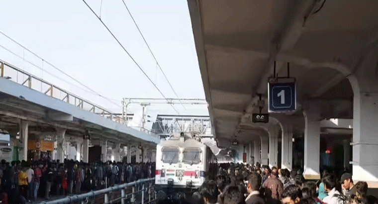 సికింద్రాబాద్, చర్లపల్లి నుంచి.. ప్రత్యేక రైళ్లను ప్రవేశపెట్టిన దక్షిణ మధ్య రైల్వే