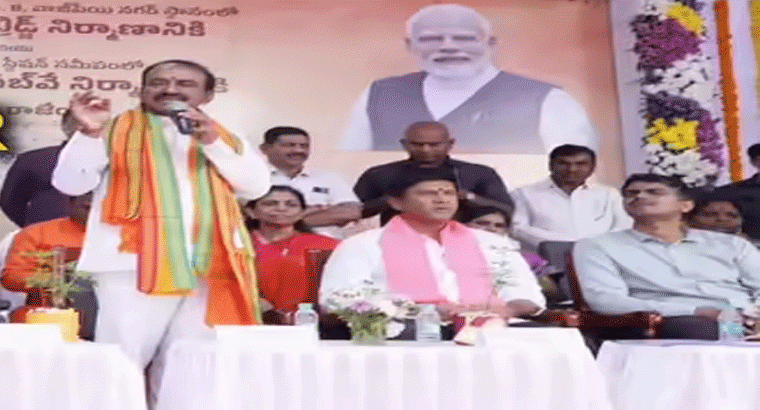 మా బాస్ కేసీఆర్ అంటూ ,,,,బీజేపీ ఎంపీ ఈటల రాజేందర్ సంచలన వ్యాఖ్యాలు