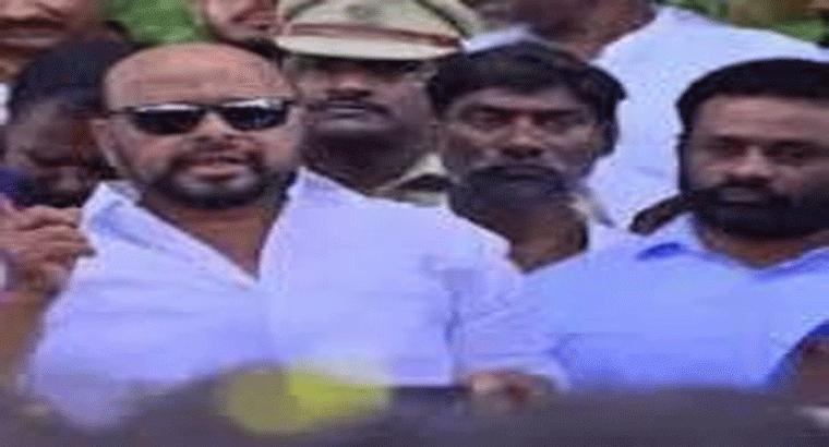 నన్ను రెచ్చగొట్టొద్దు.... కొండా మురళి