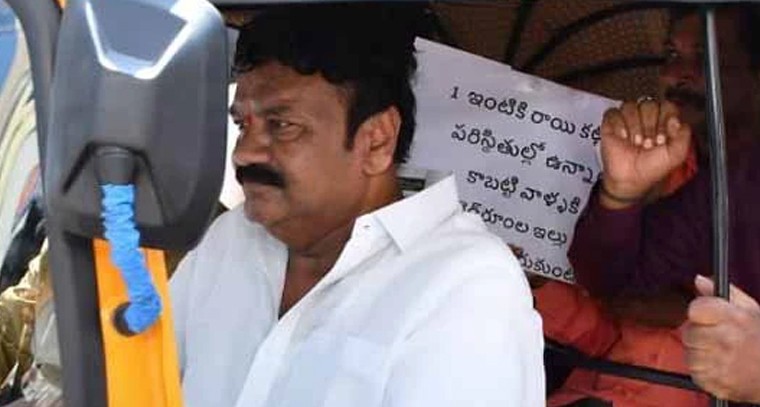 ఆటో డ్రైవర్లకు ఇచ్చిన హామీలను వెంటనే నెరవేర్చాలి.. తలసాని డిమాండ్

