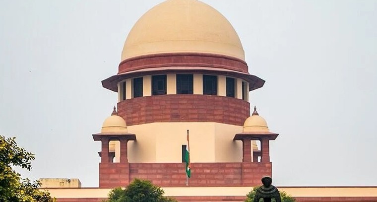 ఎమ్మెల్యేల అనర్హత పిటిషన్లపై ఉత్కంఠ.. సుప్రీంకోర్టు గడువు పొడిగింపు కోరిన తెలంగాణ స్పీకర్

