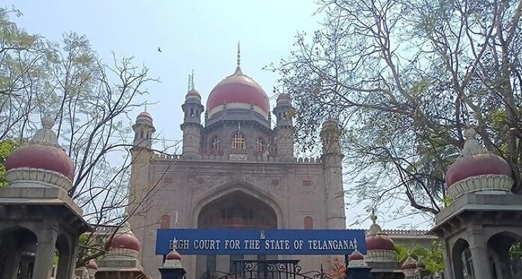 గవర్నర్, రాష్ట్రపతి ఆమోదం అవసరం లేదు.. బీసీ బిల్లుపై హైకోర్టులో ప్రభుత్వం సంచలన వాదనలు

