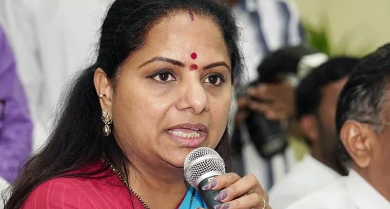 సింగరేణి కార్మికులకు దగా: లాభాల బోనస్‌లో కోతపై కవిత ఫైర్

