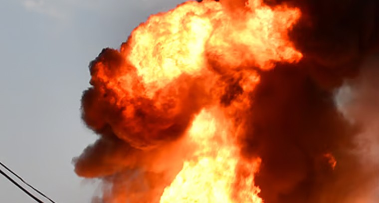 మూసాపేట డిపోలో రసాయన విభాగంలో భారీ అగ్నిప్రమాదం.. ఆస్తి నష్టం అపారంగా!

