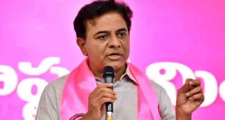 తెలంగాణలో రాజకీయ వేధింపులపై BRS నేత KTR ఆగ్రహం

