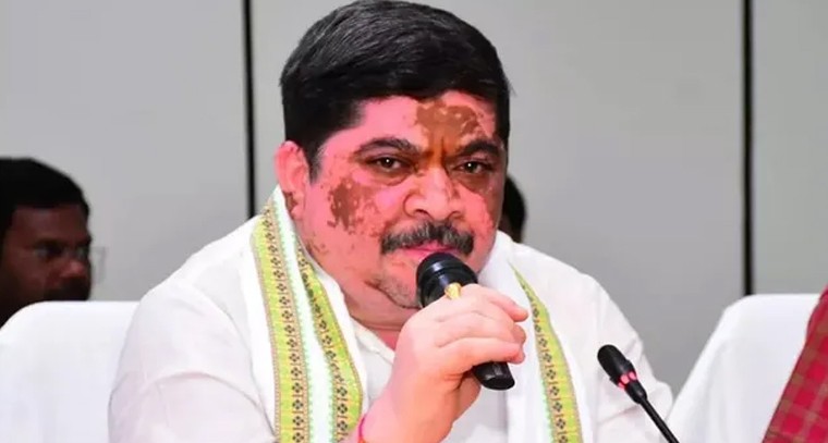 తెలంగాణలో రైతులకు ఎరువుల కొరత.. కేంద్రంపై మంత్రి పొన్నం ప్రభాకర్ విమర్శలు

