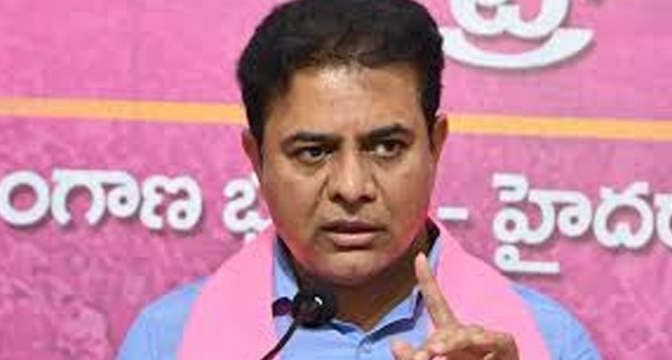 ఎమ్మెల్యేల ఫిరాయింపులపై సుప్రీంకోర్టు ఆదేశాలు: ఆరు నెలల్లో ఉప ఎన్నికలు ఖాయం: కేటీఆర్

