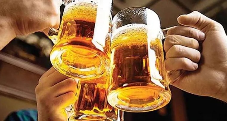 తెలంగాణలో కొత్త మద్యం విధానం: రిజర్వేషన్లు, కఠిన నిబంధనలు!

