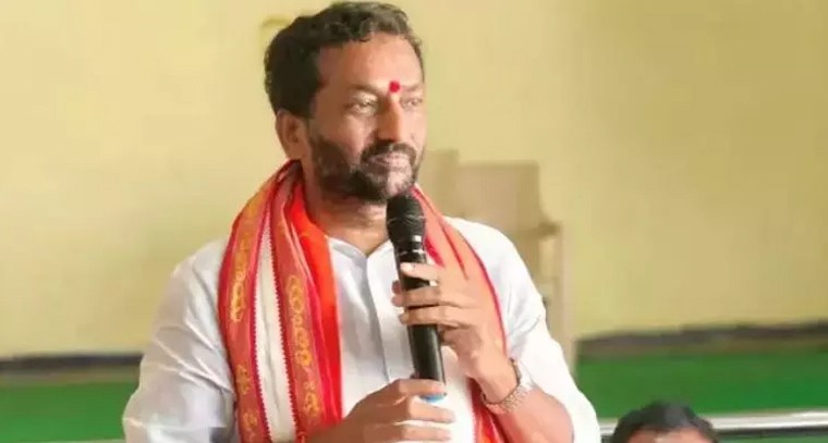 యూరియా పంపిణీలో రాష్ట్ర ప్రభుత్వ వైఫల్యం: ఎంపీ రఘునందన్ రావు

