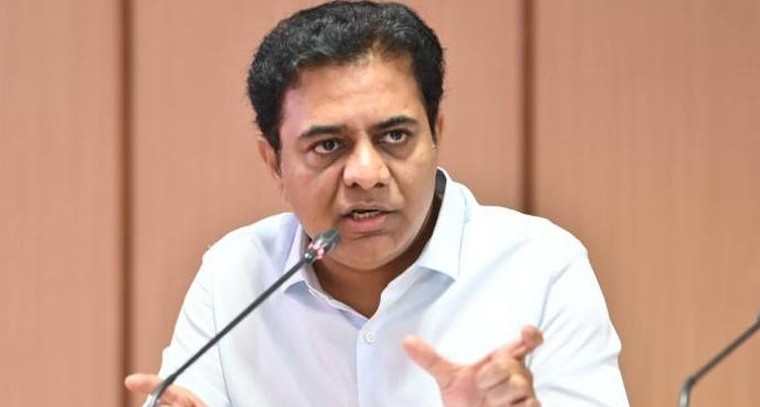 బీజేపీపై తీవ్ర విమర్శలు గుప్పించిన  తెలంగాణ మాజీ మంత్రి కేటీఆర్
