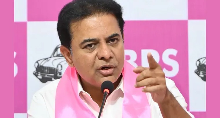 కేసీఆర్ ప్రభుత్వంపై అప్పుల ఆరోపణలు అవాస్తవమని కేంద్రం స్పష్టీకరణ: కేటీఆర్ 

