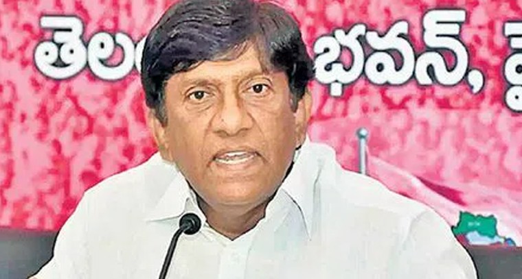 'సీఎం రేవంత్ పై బీఆర్ఎస్ మాజీ ఎంపీ వినోద్ కుమార్ ఫైర్.. రైల్వే ప్రాజెక్టుల నిర్లక్ష్యంపై మండిపాటు'

