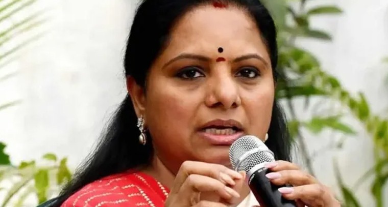 సీఎం రేవంత్ రెడ్డికి సామాన్య ప్రజలంటే కోపమా? ఆర్టీసీ ఛార్జీల పెంపుపై కవిత తీవ్ర విమర్శలు

