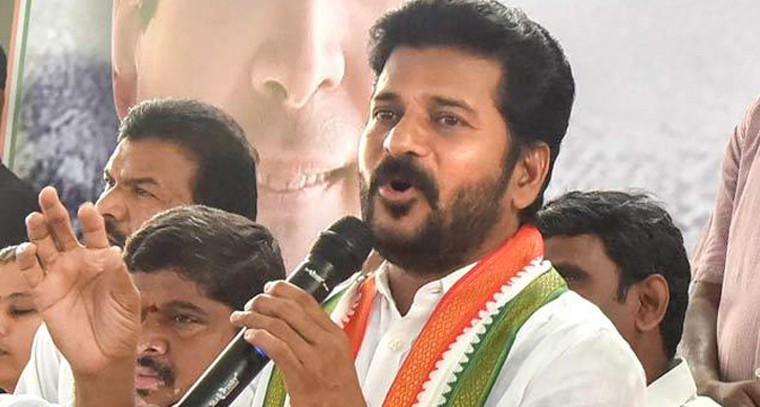 కేసీఆర్ కుటుంబంలో కలహాలు, బీఆర్ఎస్ సంక్షోభంపై రేవంత్ రెడ్డి ఘాటు వ్యాఖ్యలు

