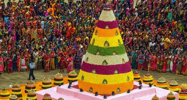 తెలంగాణ సంస్కృతి గర్వించాల్సిన ఘనత – బతుకమ్మకు రెండు గిన్నిస్ రికార్డులు!