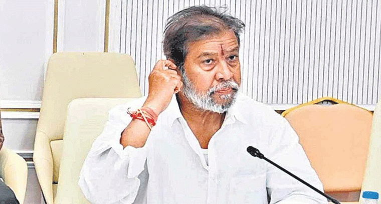 మంత్రి కుమార్తె పొలిటికల్ ఎంట్రీ? టీఆర్ఎస్‌లో నెక్ట్స్ యంగ్ లీడర్ షురూ అవుతుందా?