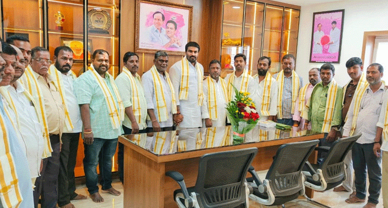 దసరా అనేది సాంఘిక ఐక్యత, ధర్మం మరియు శ్రద్ధకు కేంద్రమైన పండుగ :  మారబోయిన రవి యాదవ్