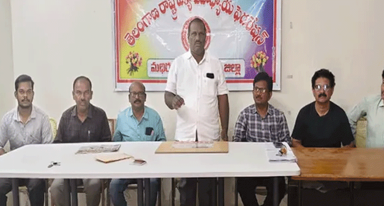 సీనియర్ ఉపాధ్యాయులకు న్యాయం చేయాలి: టీఎస్ యూటీఎఫ్