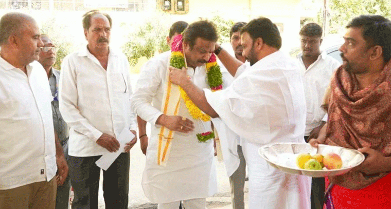 HYD: ప్రజలపై గణేష్ ఆశీస్సులు, హనుమంతుని ఆశీర్వాదం పంచారు