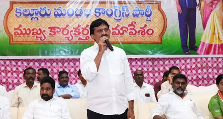 BRSకు పట్టం కడితే అప్పుల రాష్ట్రంగా మార్చారు: పొంగులేటి