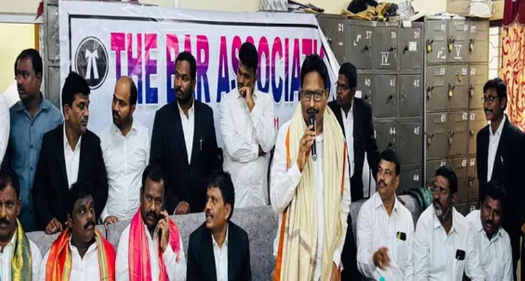 న్యాయవాదులు అందరూ భాగస్వాములు కావాలి: ఎమ్మెల్యే