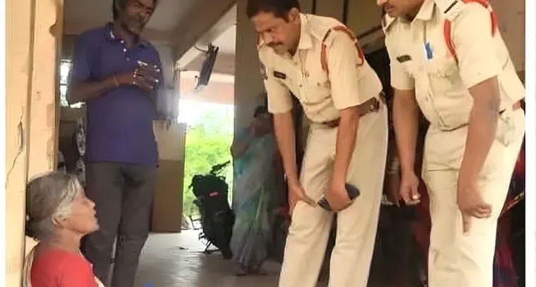  మానవత్వం చాటుకున్న ఆత్మకూరు పోలీసులు