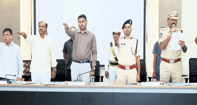 సురక్షిత రోడ్లు: నిబంధనలు పాటించడం అవసరం