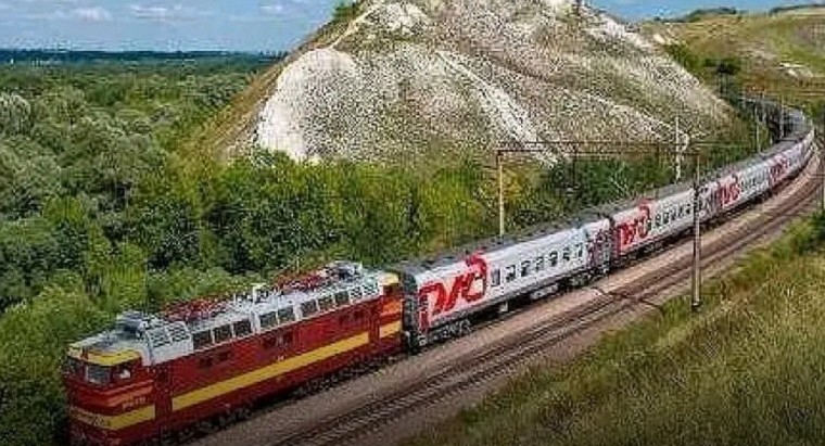 సంక్రాంతికి రైల్వే భారీ ఏర్పాట్లు: 600 ప్రత్యేక రైళ్లు సిద్ధం!