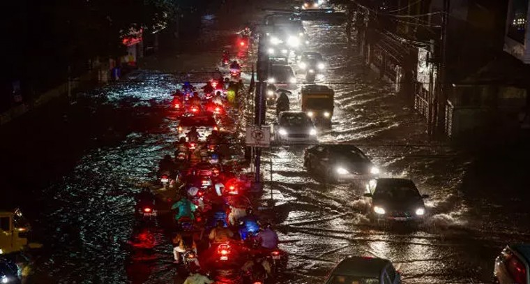 Heavy Rain Alert: హైదరాబాద్‌ జనం అప్రమత్తంగా ఉండండి – అధికారులు హెచ్చరిక