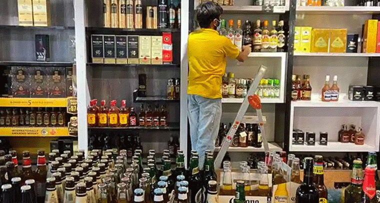 తెలంగాణలో మద్యం దుకాణాలు పూర్తి బంద్: ప్రజల‌కు షాక్
