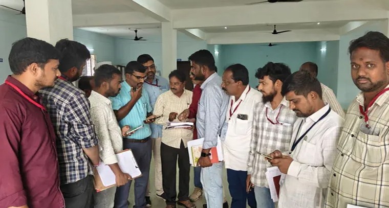 మెట్‌పల్లి మున్సిపల్ ఎన్నికలు: నామినేషన్ల పర్వంలో పారదర్శకతే లక్ష్యం – అడిషనల్ కలెక్టర్ బి. రాజా గౌడ్

