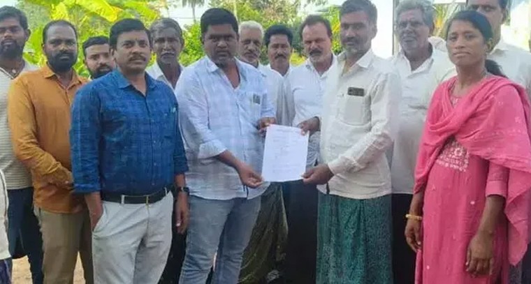 మోసాల బారి నుండి రక్షణకు.. విత్తన కంపెనీలతో ముందస్తు ఒప్పందం తప్పనిసరి.. కాచారం రైతులకు ఏవో బాలాజీ సూచన

