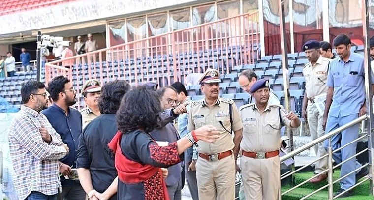 మెస్సీ టూర్.. కోల్‌కతా అల్లర్లు హెచ్చరిక.. హైదరాబాద్‌లో భద్రతా కట్టుదిట్టం!

