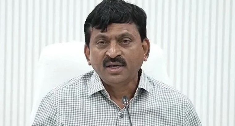 అర్బన్ ప్రాంతాల్లో ఇందిరమ్మ ఇళ్ల పంపిణీకి మంత్రి పొంగులేటి శ్రీనివాస్ రెడ్డి గుర్తుంచుకునే ప్రకటన

