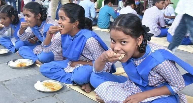 విద్యార్థులకు గుడ్‌న్యూస్.. మధ్యాహ్న భోజనానికి 'పెరిగిన' ధరలు.. మెనూలో నాణ్యతకు భరోసా!

