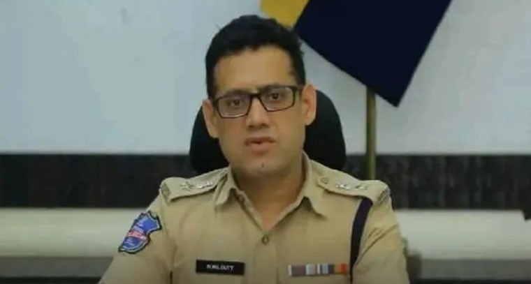 ఖమ్మంలో పంచాయతీ ఎన్నికలకు గట్టి భద్రతా వ్యవస్థ.. 2 వేల మంది సిబ్బంది మొత్తం పరిధి

