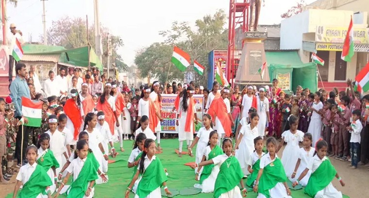 కోటకొండలో మిన్నంటిన గణతంత్ర వేడుకలు: చైతన్య స్కూల్ విద్యార్థుల కళా ప్రదర్శన అమోఘం

