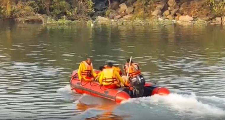 ఖమ్మం సాగర్ కాల్వలో విషాదం.. ఇంకా లభించని శశాంక్ ఆచూకీ.. కన్నీరుమున్నీరవుతున్న తల్లిదండ్రులు

