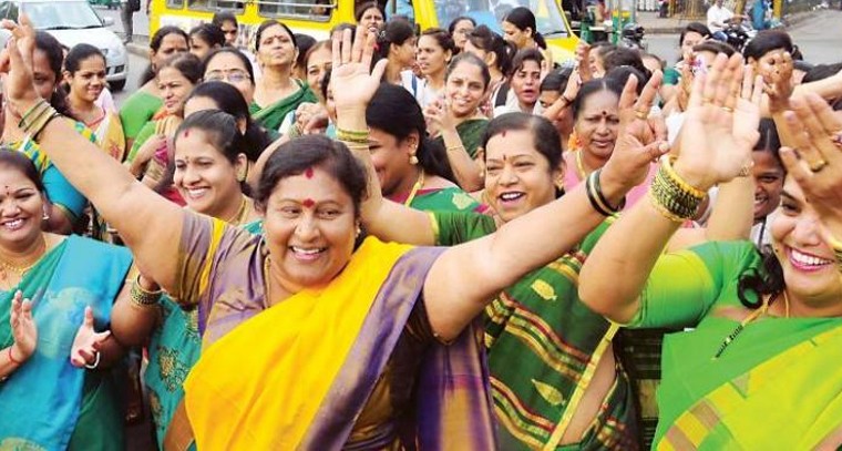 తెలంగాణ మహిళలకు బంపర్ బహుమతి.. బస్సులతో బంగారు భవిష్యత్తు!

