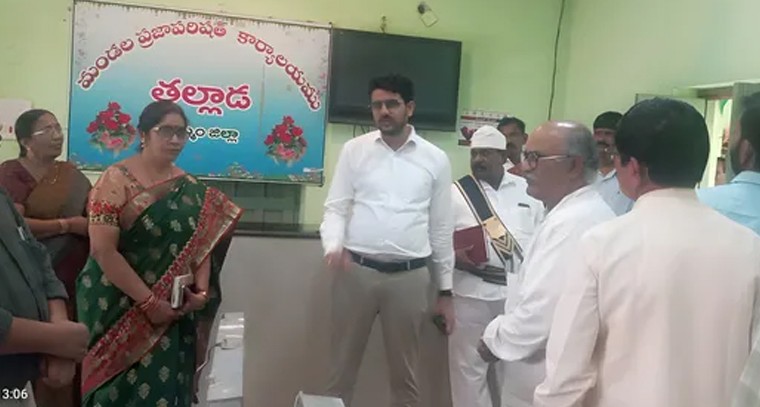 ఖమ్మం జిల్లాలో ఎన్నికల హడావిడి.. డిప్యూటీ కలెక్టర్ ఫీల్డ్‌లో దిగి స్ట్రిక్ట్ ఆర్డర్స్!

