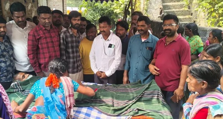 గట్టుసింగారం కాంగ్రెస్ శ్రేణుల్లో విషాదం.. వార్డు సభ్యుడు చాట్ల వీరభద్రం మృతికి ఘన నివాళి

